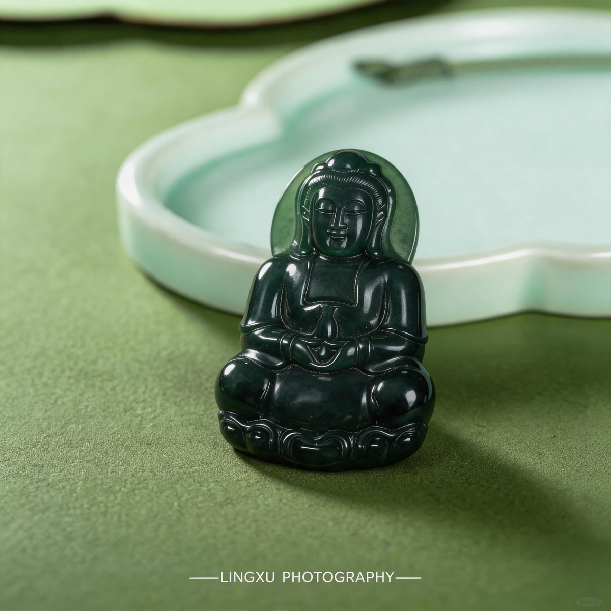 Natural Black Jadeite Guan Yin Pendant, Hand‑Carved Kwan Yin Amulet, Chinese Spiritual Jade Necklace Charm