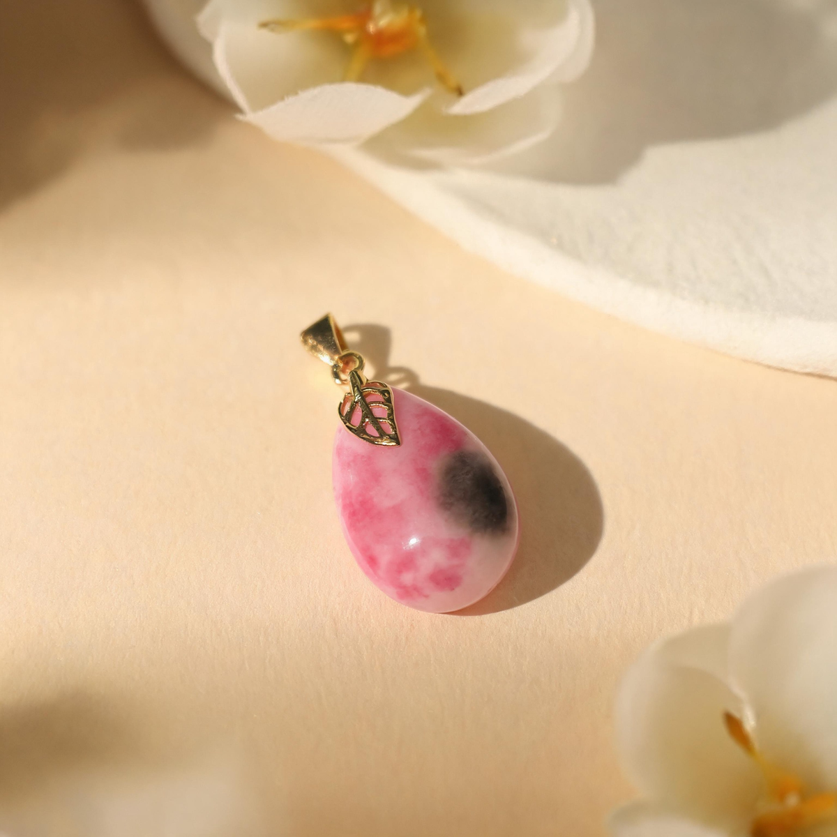 Natural Pink‑Grey Multicolor Jade Teardrop Pendant, Gold‑Plated Leaf Connector, Elegant Natural Gemstone Necklace Charm for Women Daily Wear & Gift